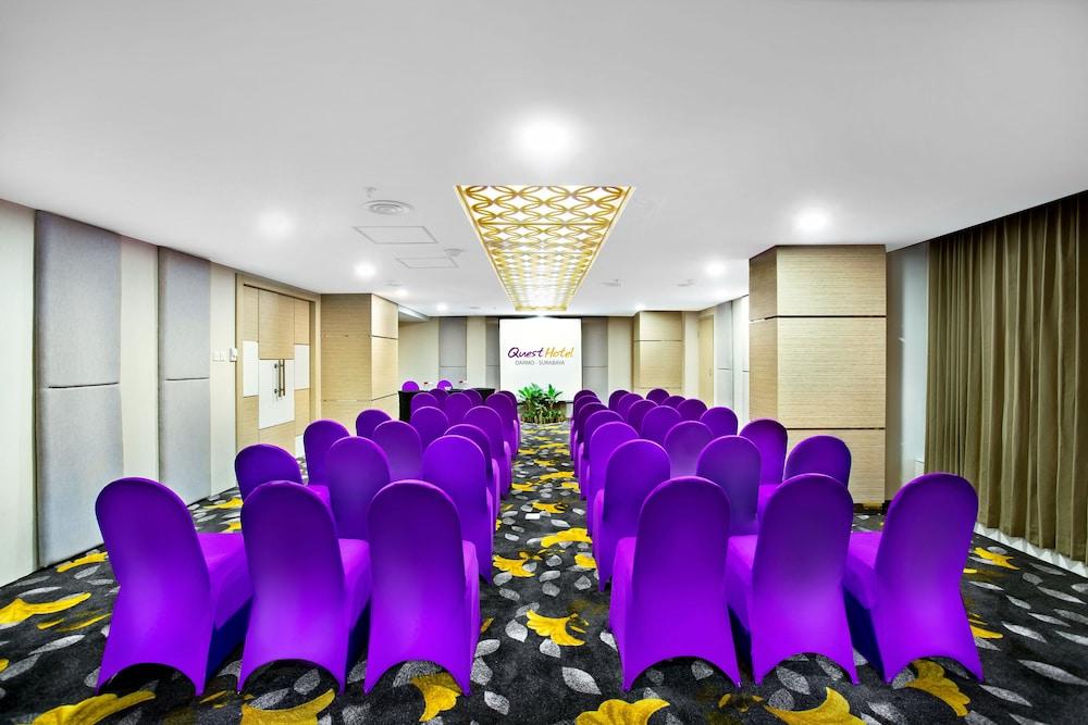 Quest Hotel Darmo - Surabaya By Aston Εξωτερικό φωτογραφία
