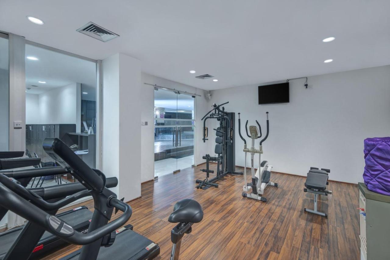 Quest Hotel Darmo - Surabaya By Aston Εξωτερικό φωτογραφία