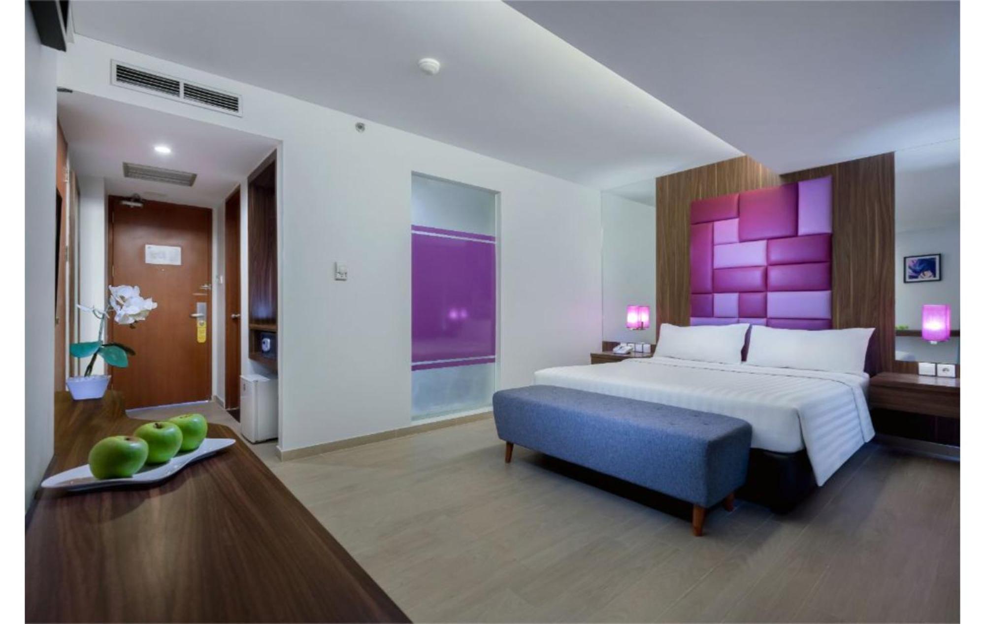 Quest Hotel Darmo - Surabaya By Aston Εξωτερικό φωτογραφία