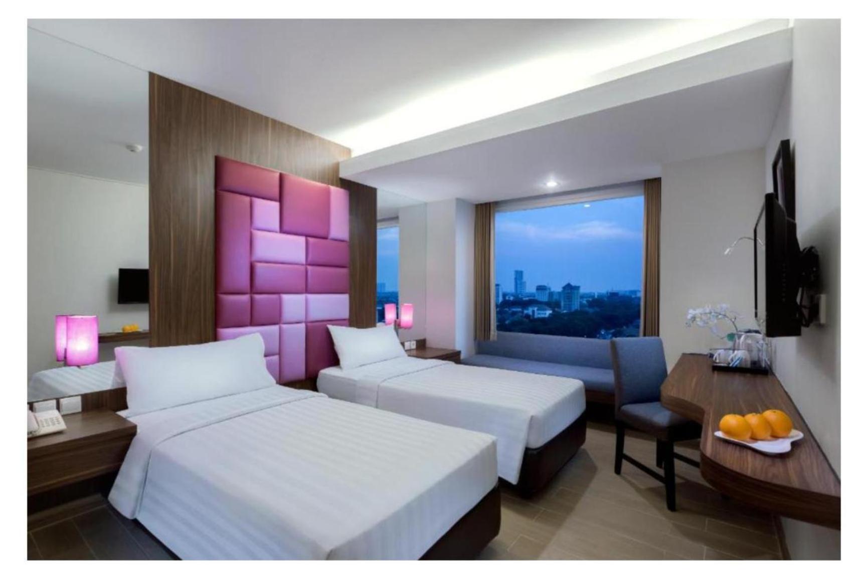 Quest Hotel Darmo - Surabaya By Aston Εξωτερικό φωτογραφία